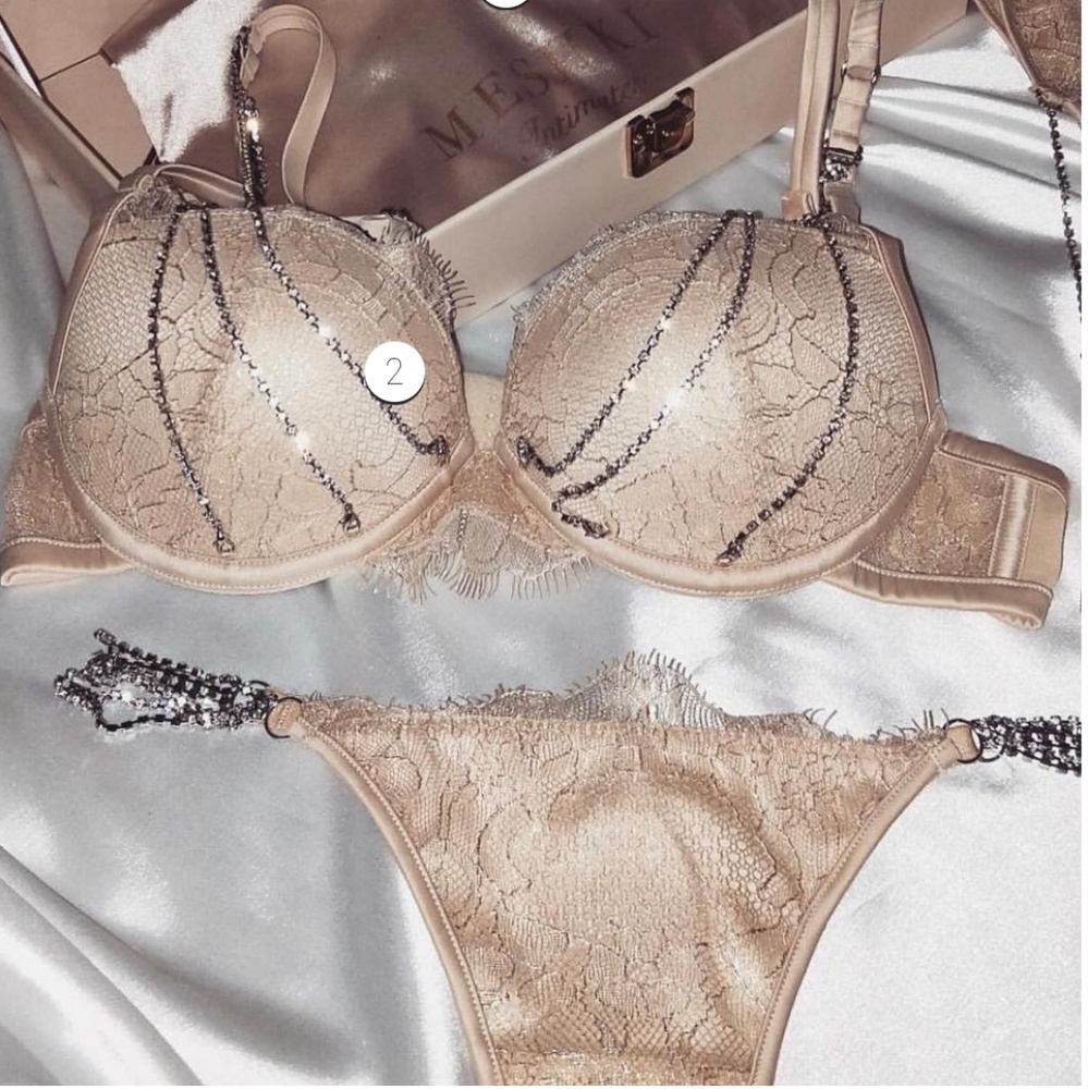 Electra Lace and Crystal V String